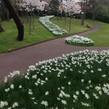 Le Parc De L'hermitage