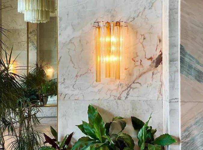 Le Parc De L'hermitage